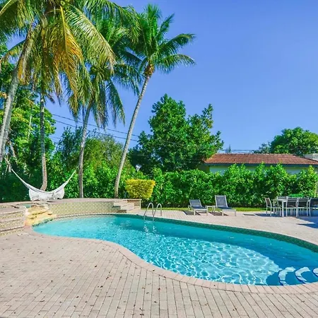 Charming House With Private Pool N Coral Gable Villa